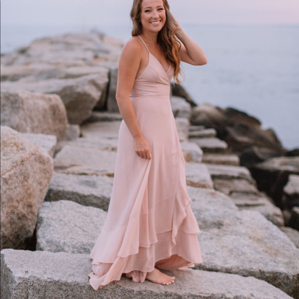 ✨Lulus Blush Dress